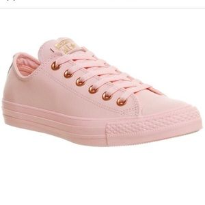 Converse Low Leather Vapour Pink Rose Gold Snake. women’s size 7.